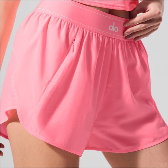 SAME DAY SHIP NWT AUTHENTIC ALO Yoga MATCH POINT SHORTS Neon Bubblegum Pink prep - Picture 1 of 7